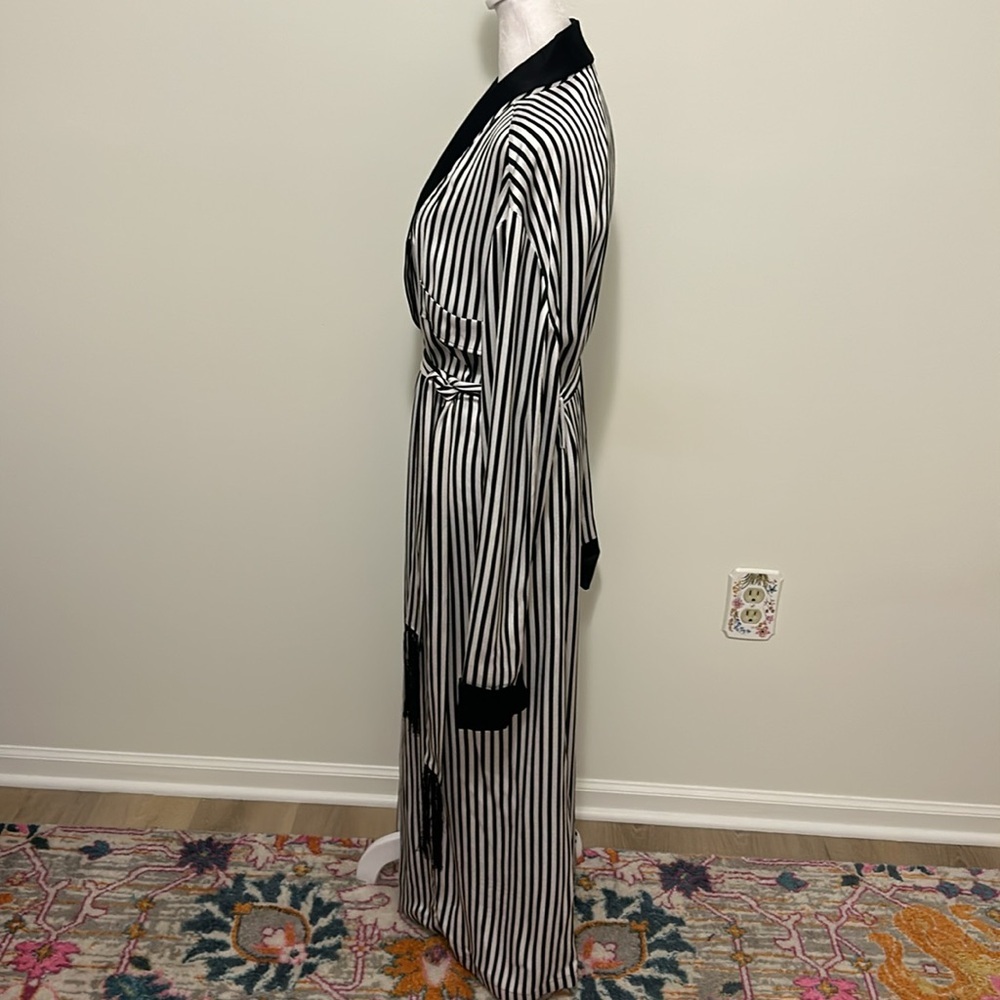 Ralph Lauren $2890 Purple Label Black and White Stripe Kalpita Coat Size 10 - Picture 8 of 15